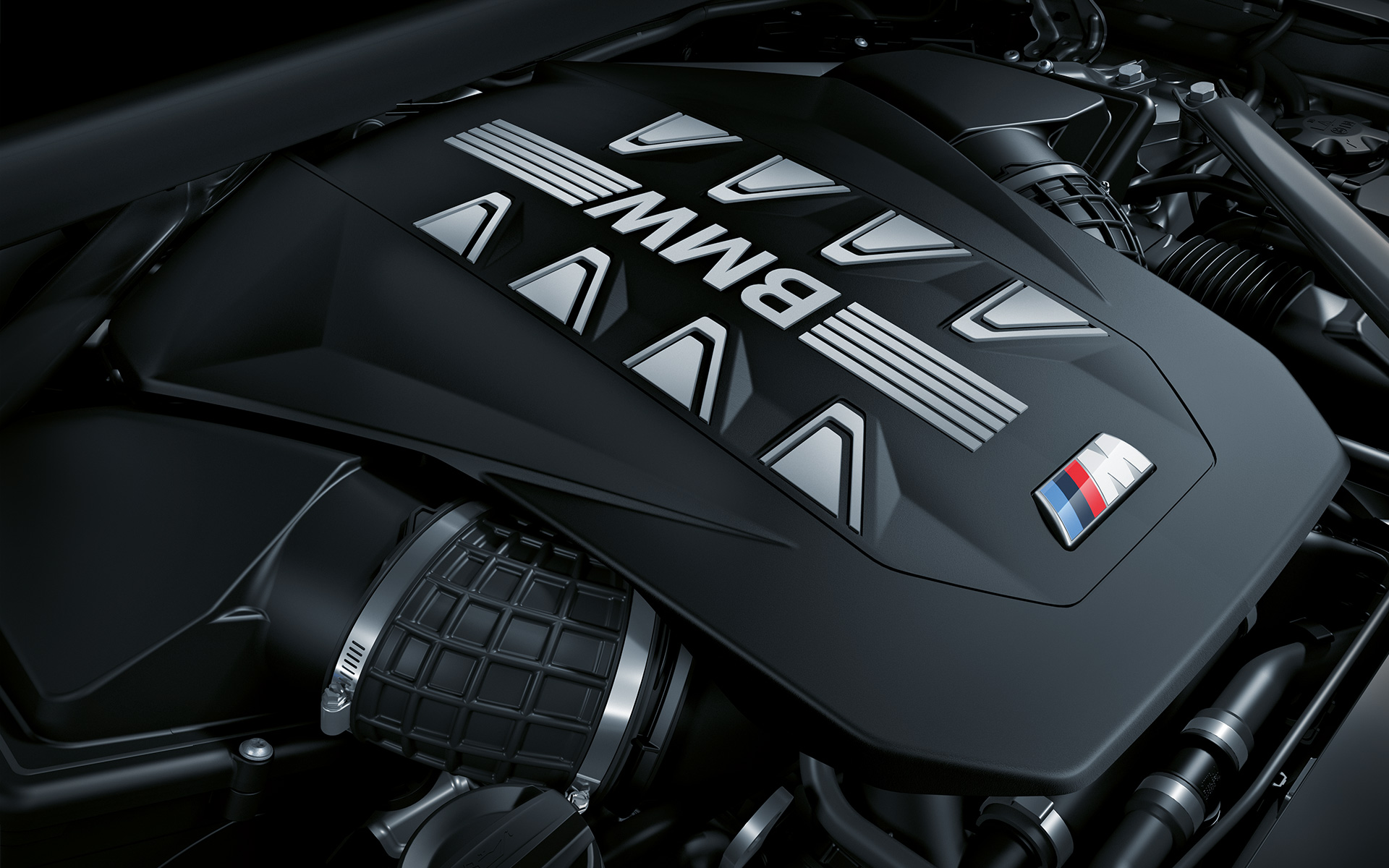 BMW X6 M60i xDrive G06 MP Motor, primer plano